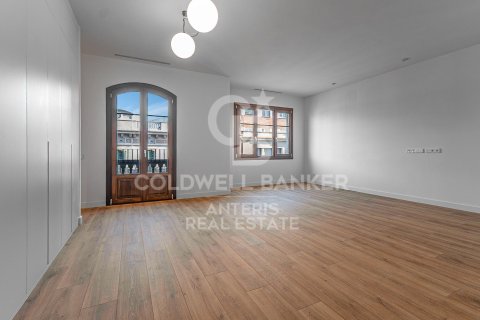 Ático de 3 dormitorios en venta en Barcelona, Cataluña, Spain № 5363 - foto 7