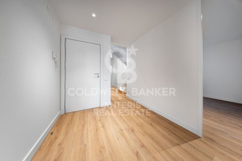 Ático de 3 dormitorios en venta en Barcelona, Cataluña, Spain № 5363 - foto 18