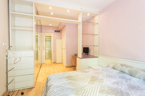 4 bedrooms apartment for sale in Barcelona, Catalonia, Spain № 1481 - photo 11