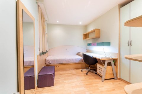 4 bedrooms apartment for sale in Barcelona, Catalonia, Spain № 1481 - photo 16