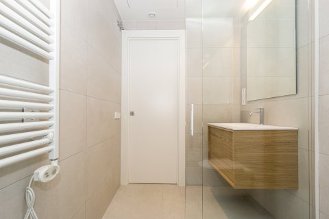 apartment for sale in Barcelona, Catalonia, Spain № 1484 - photo 9