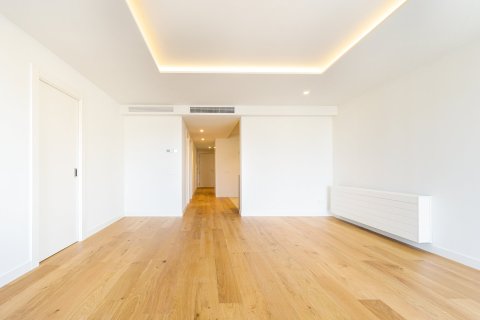 apartment for sale in Barcelona, Catalonia, Spain № 1484 - photo 7