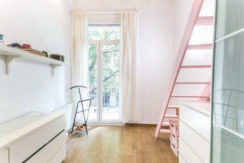 Apartamento de 7 dormitorios en venta en Barcelona, Cataluña, Spain № 1482 - foto 18