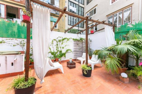 Apartamento de 7 dormitorios en venta en Barcelona, Cataluña, Spain № 1482 - foto 29