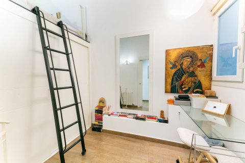 Apartamento de 7 dormitorios en venta en Barcelona, Cataluña, Spain № 1482 - foto 25