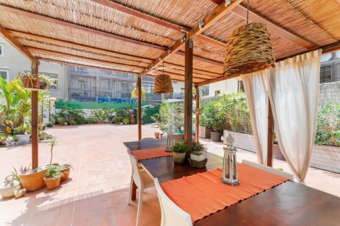 Apartamento de 7 dormitorios en venta en Barcelona, Cataluña, Spain № 1482 - foto 6
