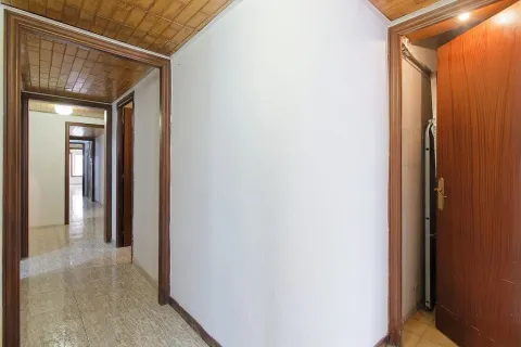Apartamento de 5 dormitorios en venta en Barcelona, Cataluña, Spain № 1483 - foto 8