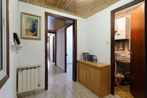 Apartamento de 5 dormitorios en venta en Barcelona, Cataluña, Spain № 1483 - foto 25