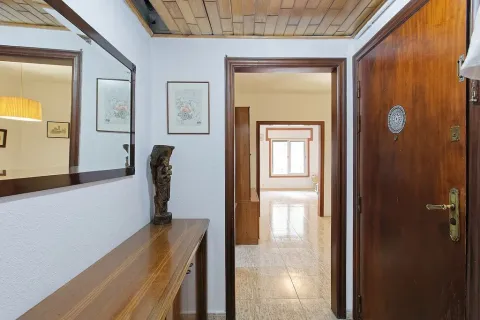 Apartamento de 5 dormitorios en venta en Barcelona, Cataluña, Spain № 1483 - foto 7