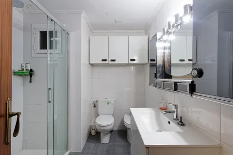 Apartamento de 5 dormitorios en venta en Barcelona, Cataluña, Spain № 1483 - foto 17