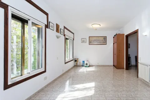 Apartamento de 5 dormitorios en venta en Barcelona, Cataluña, Spain № 1483