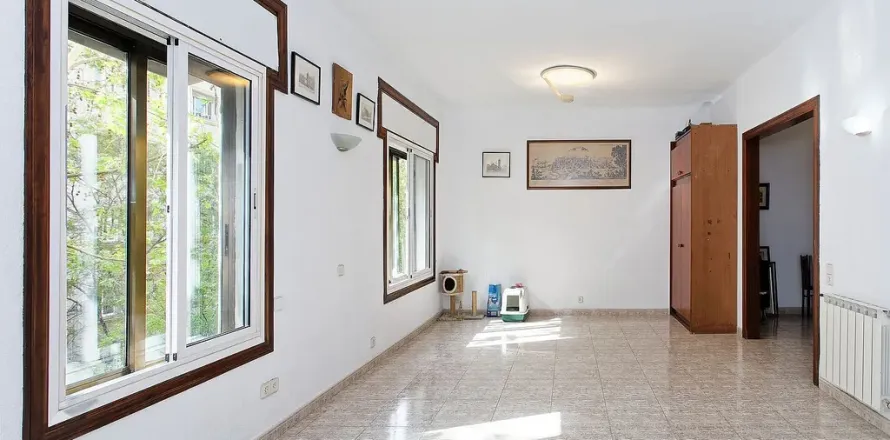 Apartamento de 5 dormitorios en venta en Barcelona, Cataluña, Spain № 1483