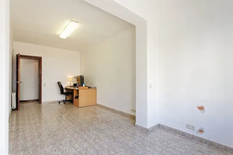 Apartamento de 5 dormitorios en venta en Barcelona, Cataluña, Spain № 1483 - foto 18