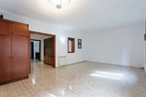 Apartamento de 5 dormitorios en venta en Barcelona, Cataluña, Spain № 1483 - foto 5