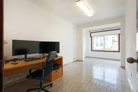 Apartamento de 5 dormitorios en venta en Barcelona, Cataluña, Spain № 1483 - foto 19