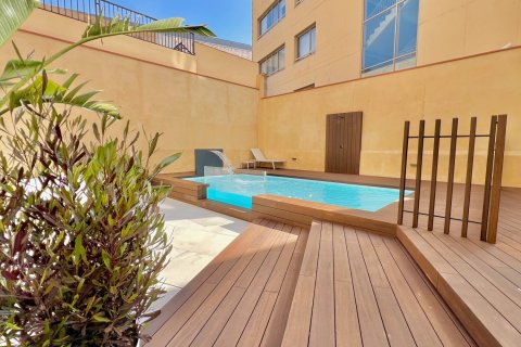 Apartamento de 3 dormitorios en venta en Barcelona, Cataluña, Spain № 1480 - foto 28