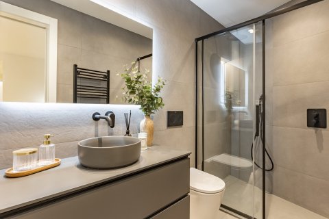 Apartamento de 3 dormitorios en venta en Barcelona, Cataluña, Spain № 1480 - foto 23