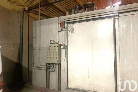 Propiedad comercial de 598 m² en alquiler en El Vendrell, Tarragona, Cataluña, Spain № 5135 - foto 13
