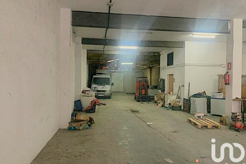 Propiedad comercial de 598 m² en alquiler en El Vendrell, Tarragona, Cataluña, Spain № 5135