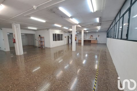 Propiedad comercial de 487 m² en alquiler en Barcelona, Cataluña, Spain № 5138 - foto 17