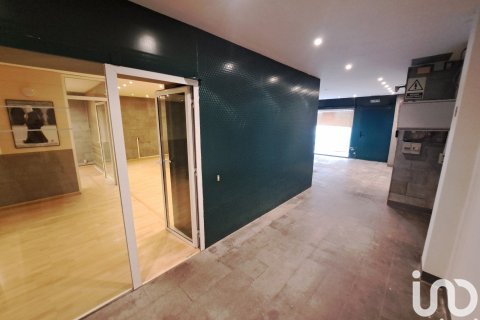 Propiedad comercial de 487 m² en alquiler en Barcelona, Cataluña, Spain № 5138 - foto 11