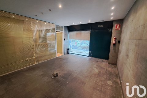 Propiedad comercial de 487 m² en alquiler en Barcelona, Cataluña, Spain № 5138 - foto 9