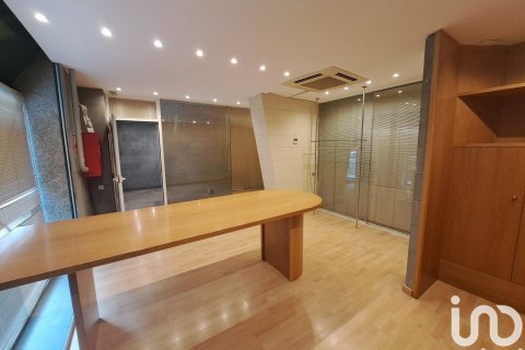 Propiedad comercial de 487 m² en alquiler en Barcelona, Cataluña, Spain № 5138 - foto 5