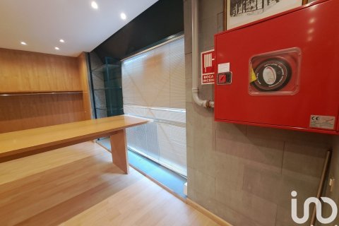 Propiedad comercial de 487 m² en alquiler en Barcelona, Cataluña, Spain № 5138 - foto 6