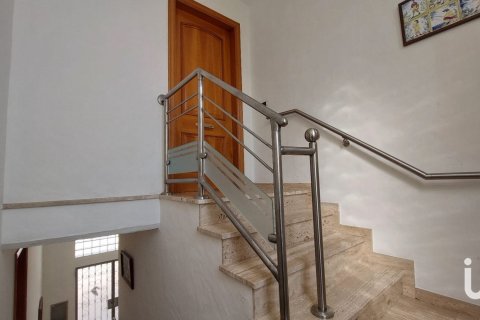 Сasa de 4 dormitorios en alquiler en Sant Pere de Ribes, Barcelona, Cataluña, Spain № 5141