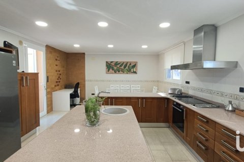 Снять в аренду дом в Сан-Пере-де-Рибес, Испания с 4 спальни, 185м², № 5141 - фото 8