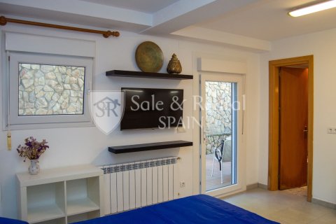 Сasa de 6 dormitorios en venta en Lloret de Mar, Gerona, Cataluña, Spain № 6700 - foto 23