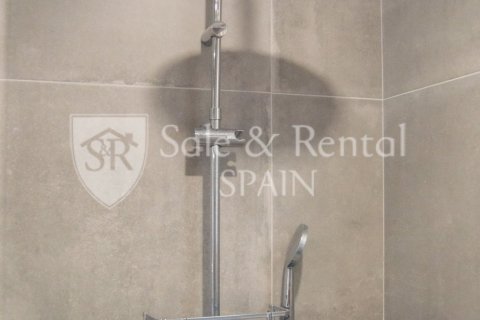 Сasa de 6 dormitorios en venta en Lloret de Mar, Gerona, Cataluña, Spain № 6700 - foto 16