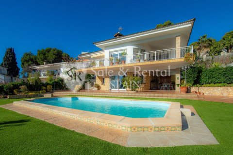 Сasa de 6 dormitorios en venta en Lloret de Mar, Gerona, Cataluña, Spain № 6700