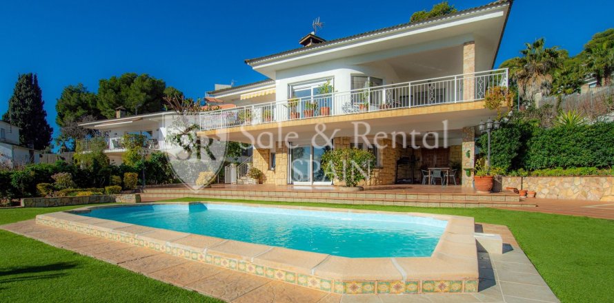 Сasa de 6 dormitorios en venta en Lloret de Mar, Gerona, Cataluña, Spain № 6700