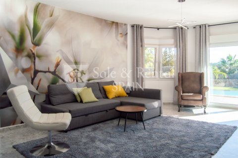 Сasa de 6 dormitorios en venta en Lloret de Mar, Gerona, Cataluña, Spain № 6700 - foto 11