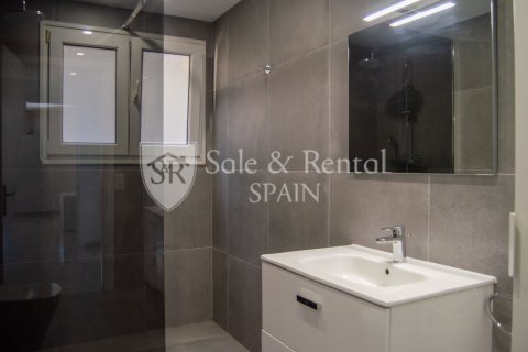 Сasa de 6 dormitorios en venta en Lloret de Mar, Gerona, Cataluña, Spain № 6700 - foto 15
