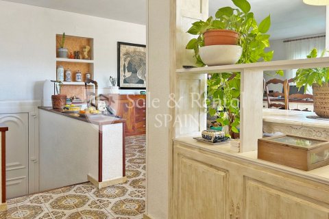 Сasa de 4 dormitorios en venta en Lloret de Mar, Gerona, Cataluña, Spain № 6702 - foto 5