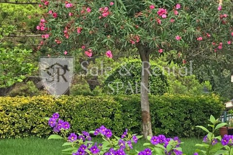 Сasa de 4 dormitorios en venta en Lloret de Mar, Gerona, Cataluña, Spain № 6702 - foto 28