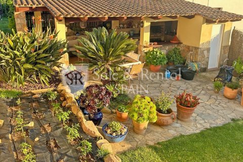 Сasa de 4 dormitorios en venta en Lloret de Mar, Gerona, Cataluña, Spain № 6702 - foto 18