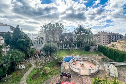 Сasa de 6 dormitorios en venta en Lloret de Mar, Gerona, Cataluña, Spain № 6704 - foto 25