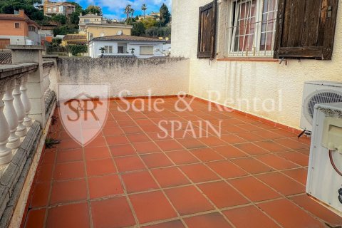 Сasa de 6 dormitorios en venta en Lloret de Mar, Gerona, Cataluña, Spain № 6704 - foto 27