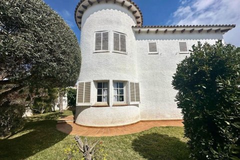 Купить дом в Кома-Руга, Испания с 5 комнат, 236м², № 6797 - фото 2