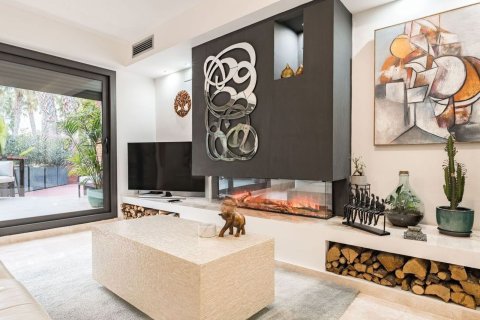 Сasa de 4 dormitorios en venta en Sitges, Barcelona, Cataluña, Spain № 6798 - foto 5