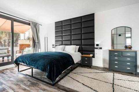 Сasa de 4 dormitorios en venta en Sitges, Barcelona, Cataluña, Spain № 6798 - foto 19