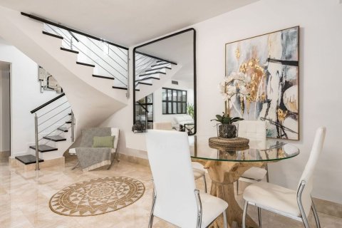 Сasa de 4 dormitorios en venta en Sitges, Barcelona, Cataluña, Spain № 6798 - foto 10