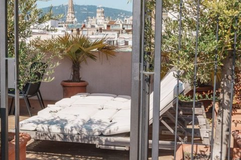 3 bedrooms apartment for sale in Barcelona, Catalonia, Spain № 6801