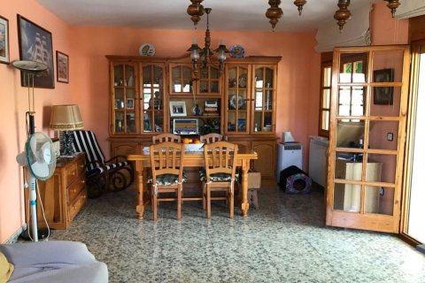 Сasa de 4 dormitorios en venta en Calafell, Tarragona, Cataluña, Spain № 6800 - foto 11
