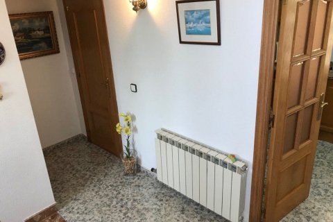 Сasa de 4 dormitorios en venta en Calafell, Tarragona, Cataluña, Spain № 6800 - foto 20