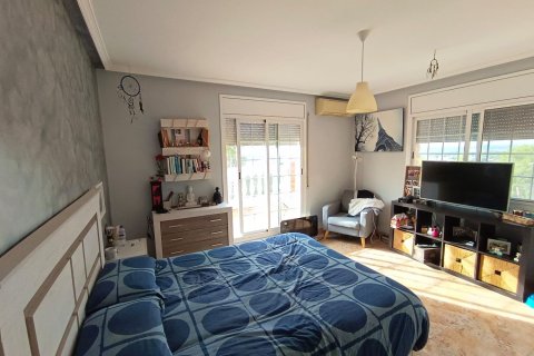 Сasa de 5 dormitorios en venta en Coma-Ruga, Tarragona, Cataluña, Spain № 6796 - foto 30