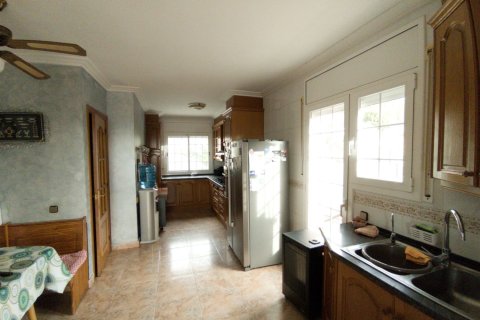 Сasa de 5 dormitorios en venta en Coma-Ruga, Tarragona, Cataluña, Spain № 6796 - foto 21